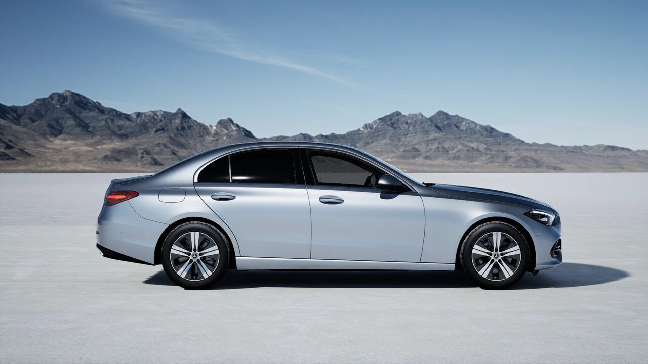 
								Mercedes C 300 e full									