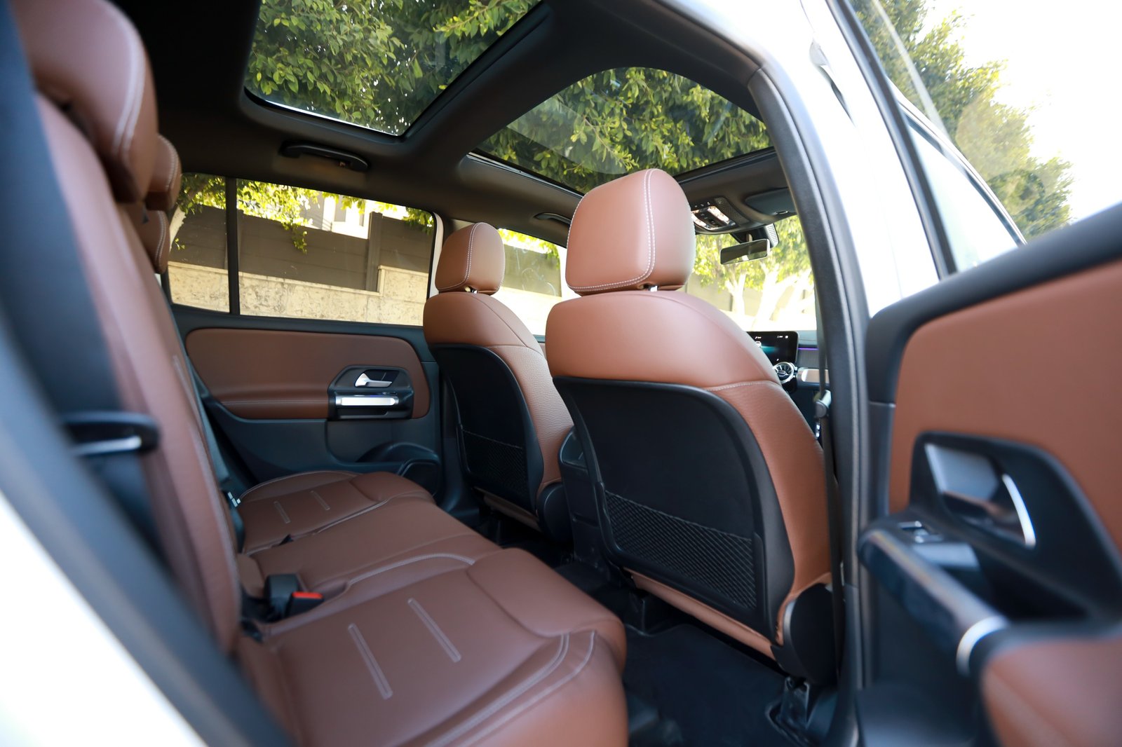 
								Mercedes GLB 250 4MATIC 5-S full									