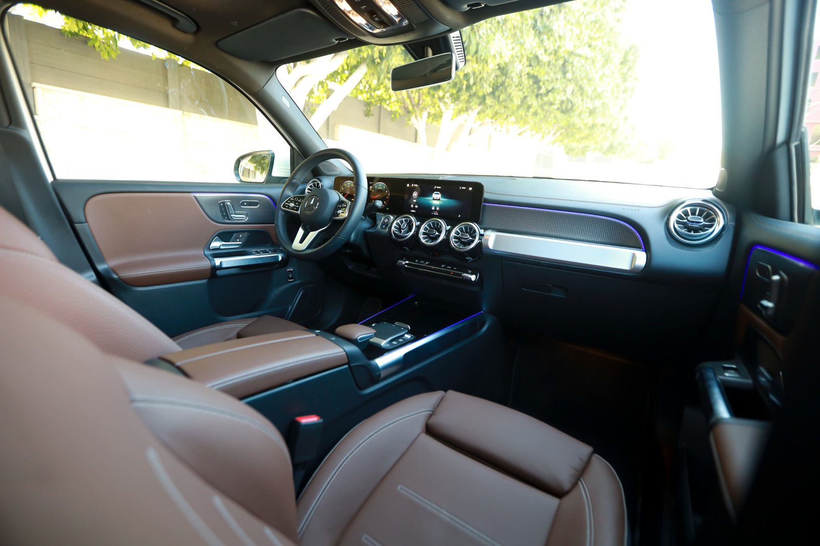 
								Mercedes GLB 250 4MATIC 5-S full									