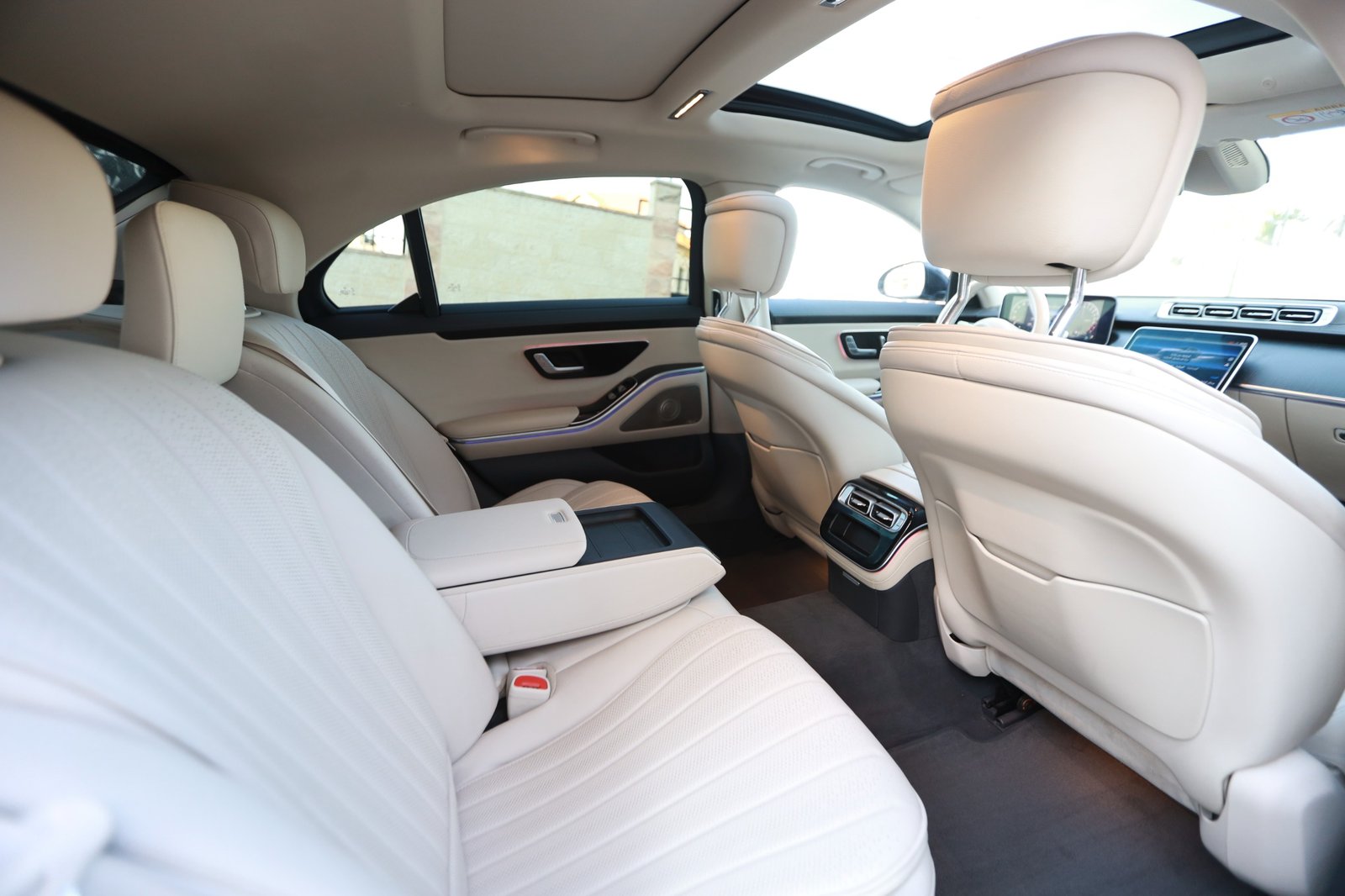 
								Mercedes S 580 e full									