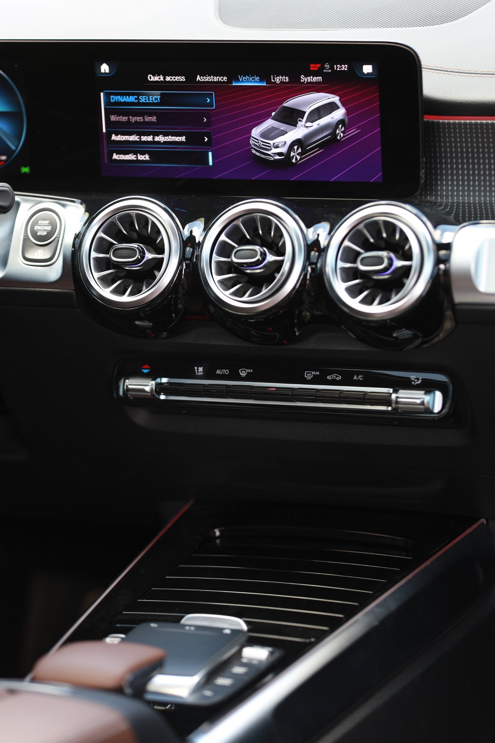 
								Mercedes GLB 250 4MATIC 5-S full									