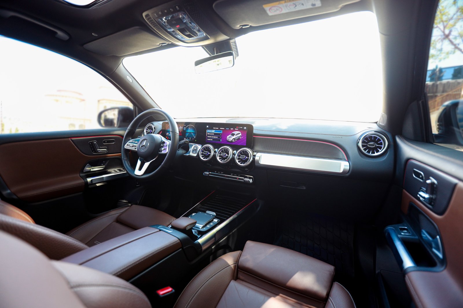
								Mercedes GLB 250 4MATIC 5-S full									