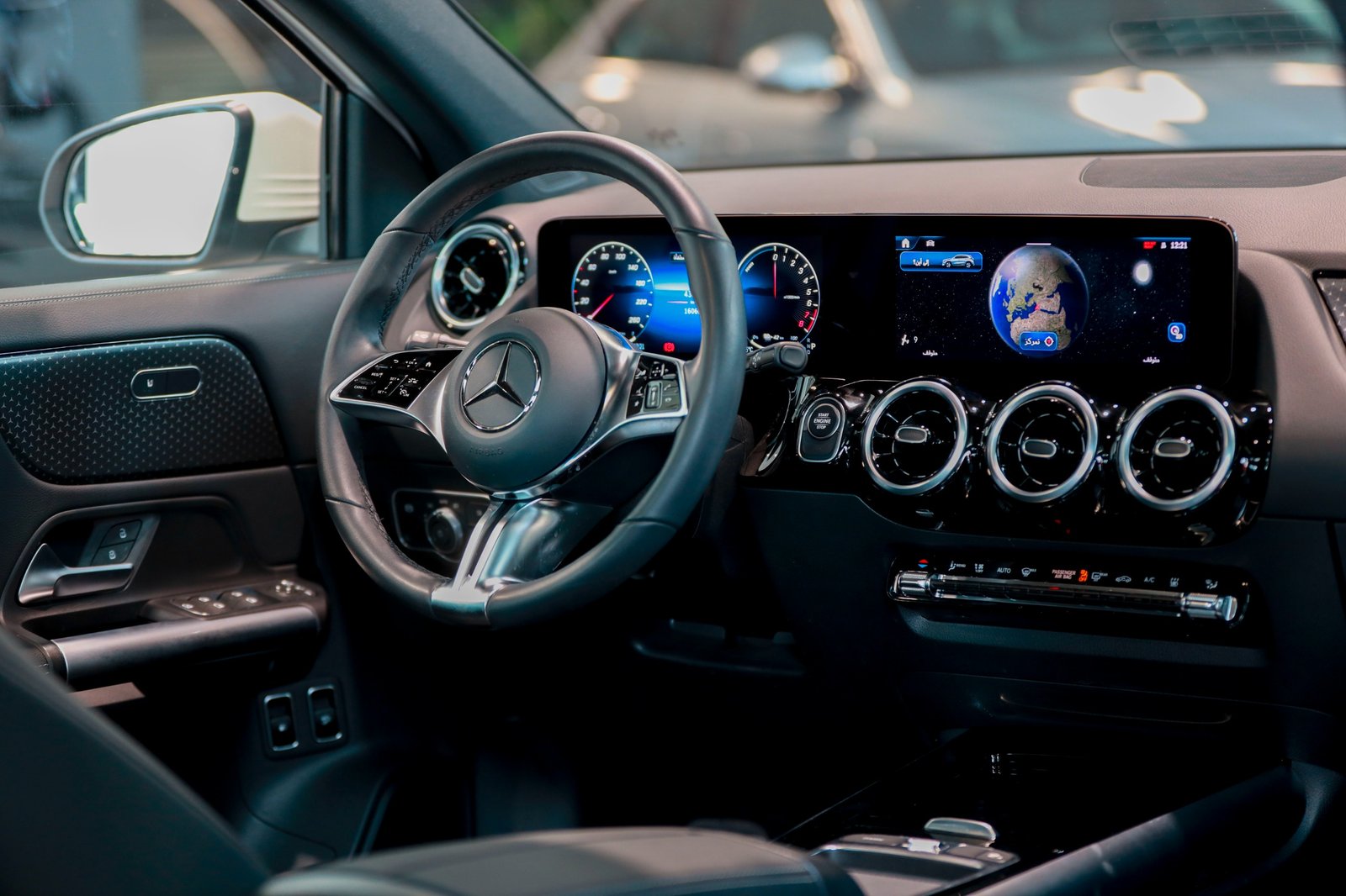 
								Mercedes GLA 250 e FL full									
