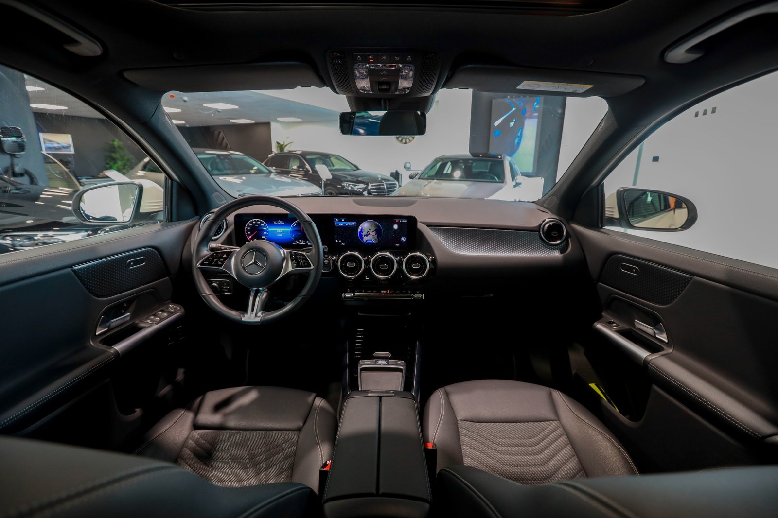 
								Mercedes GLA 250 e FL full									