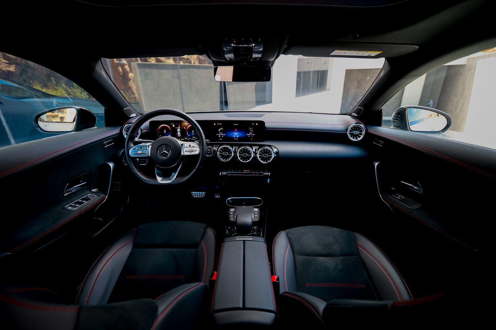 
								Mercedes CLA 250 e Coupe AMG full									