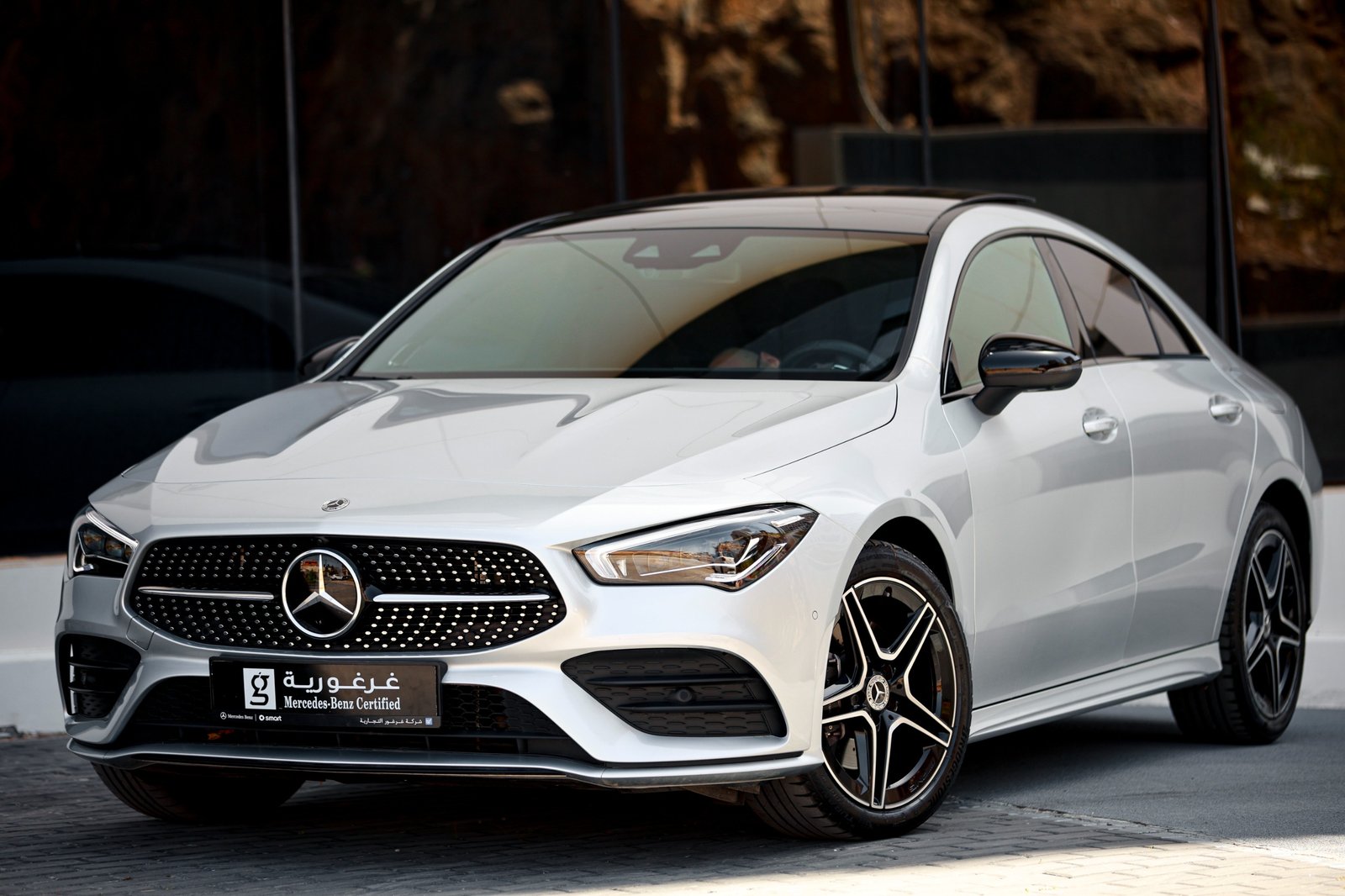 
								Mercedes CLA 250 e Coupe AMG full									