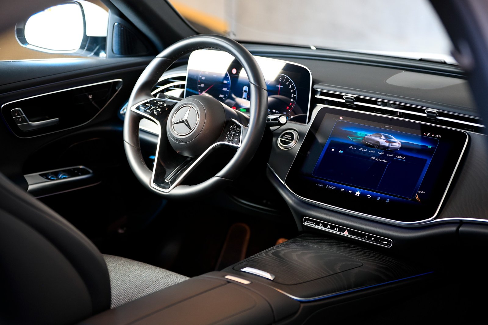 
								Mercedes E 300 e LM-WHEEL full									