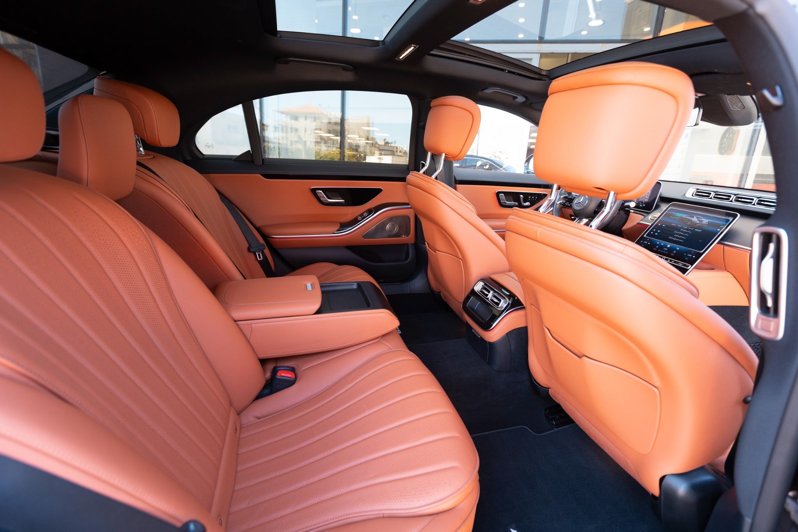 
								Mercedes S 580 e full									