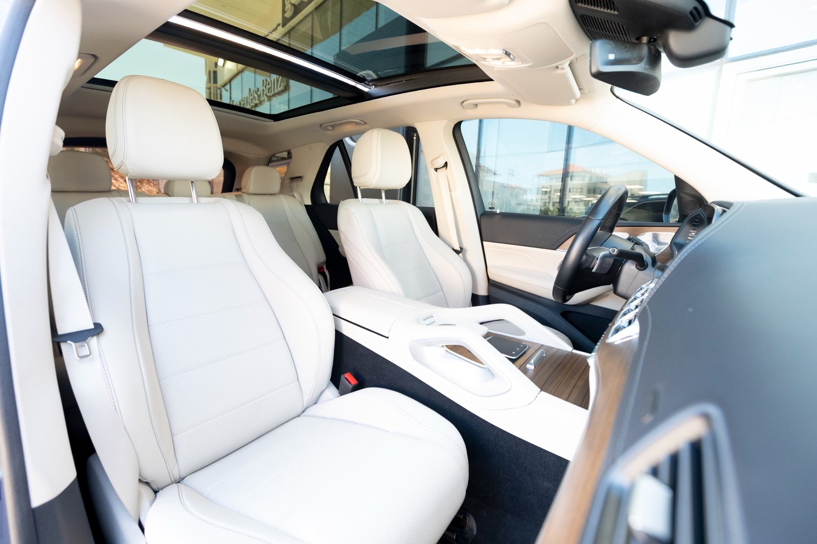 
								Mercedes GLE 300 d 4MATIC 6-s full									