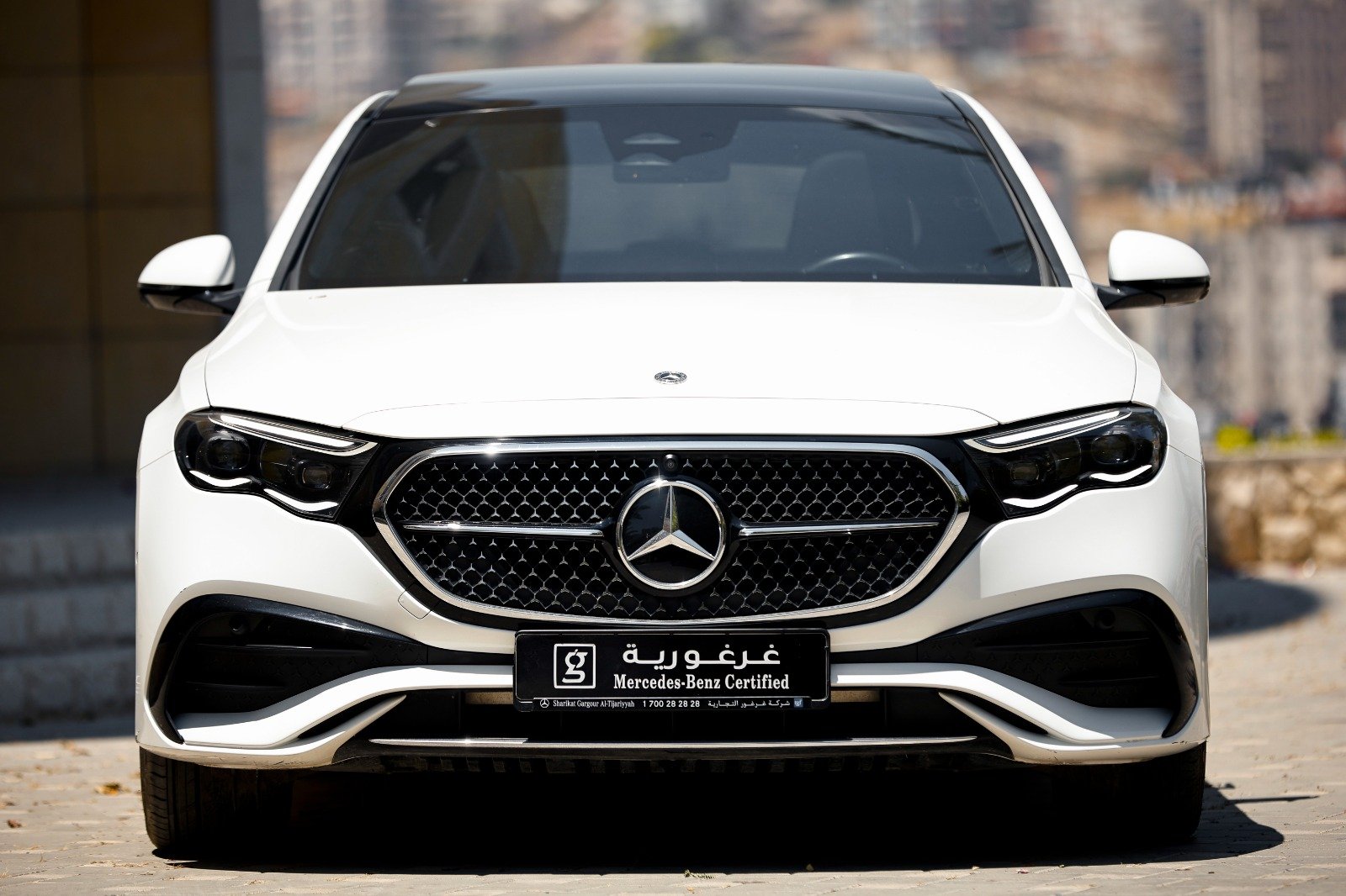 
								Mercedes E300 eAMG full									