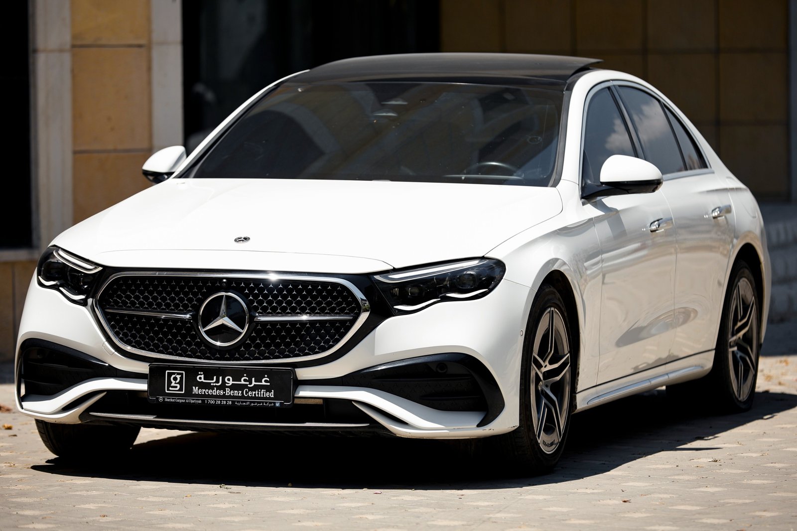 
								Mercedes E300 eAMG full									