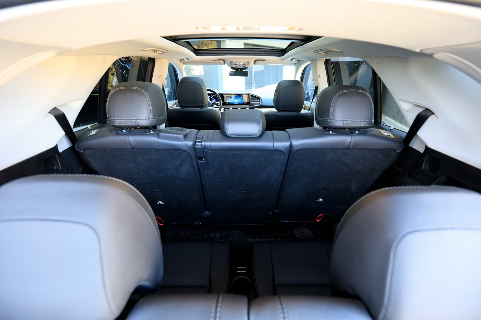 
								Mercedes GLE 300 d 4MATIC 6-s full									