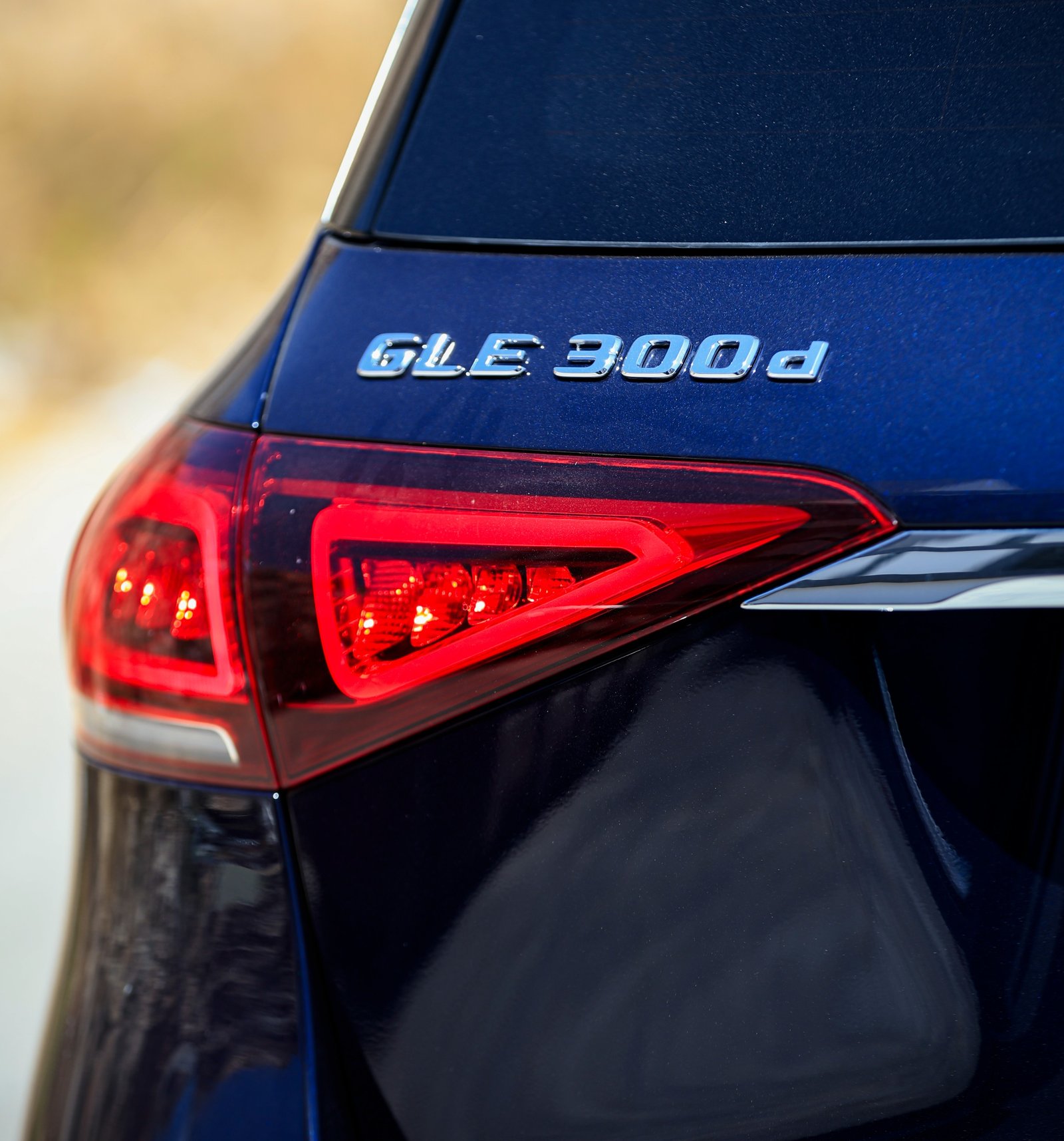
								Mercedes GLE 300 d 4MATIC 6-s full									