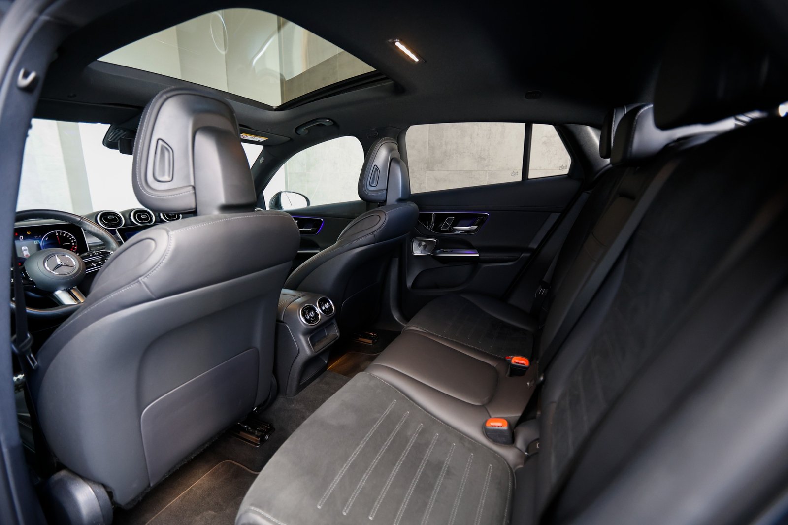 
								Mercedes GLC 300 e 4MATIC Coupé full									