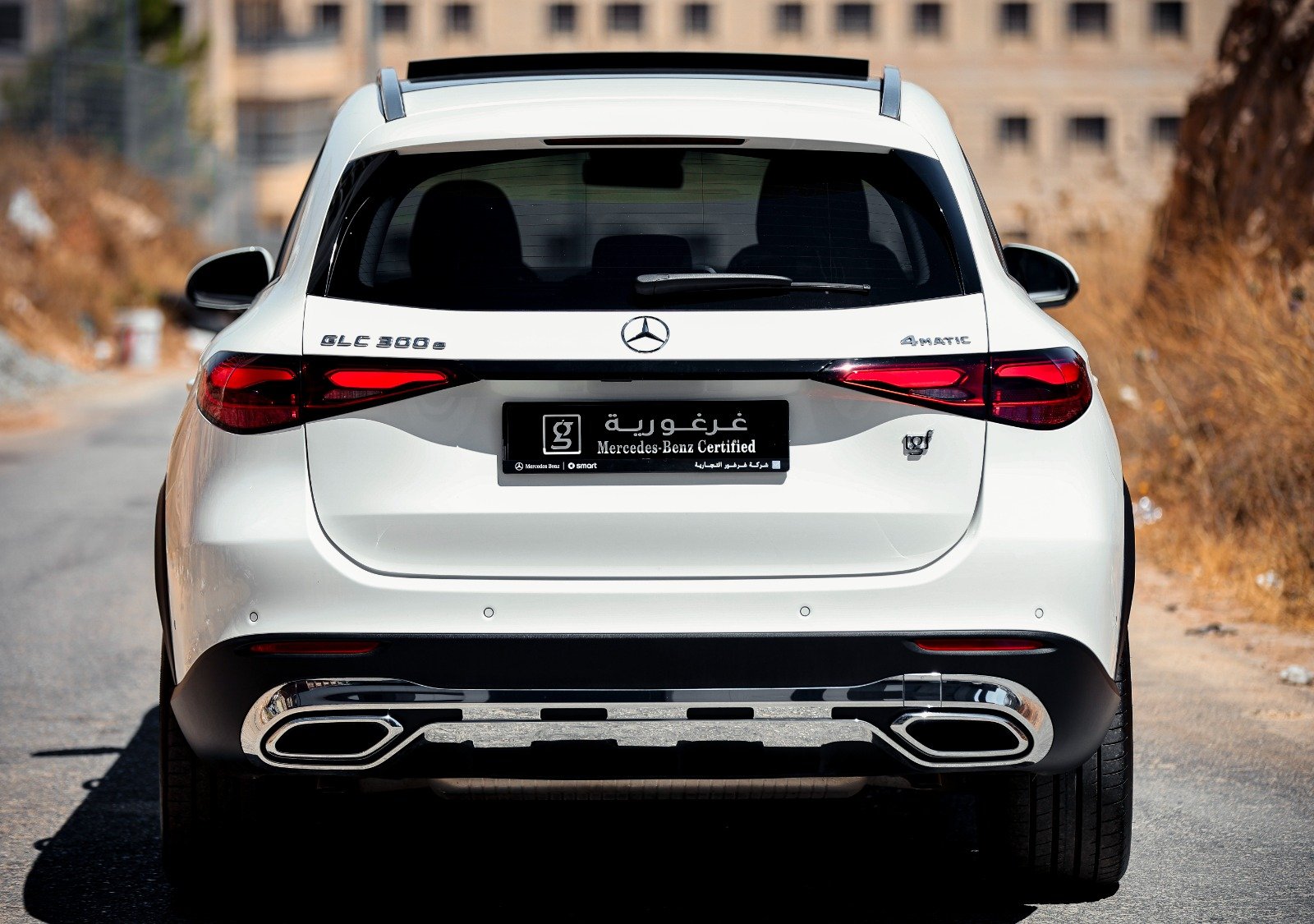 
								Mercedes GLC 300 e 4MATIC full									