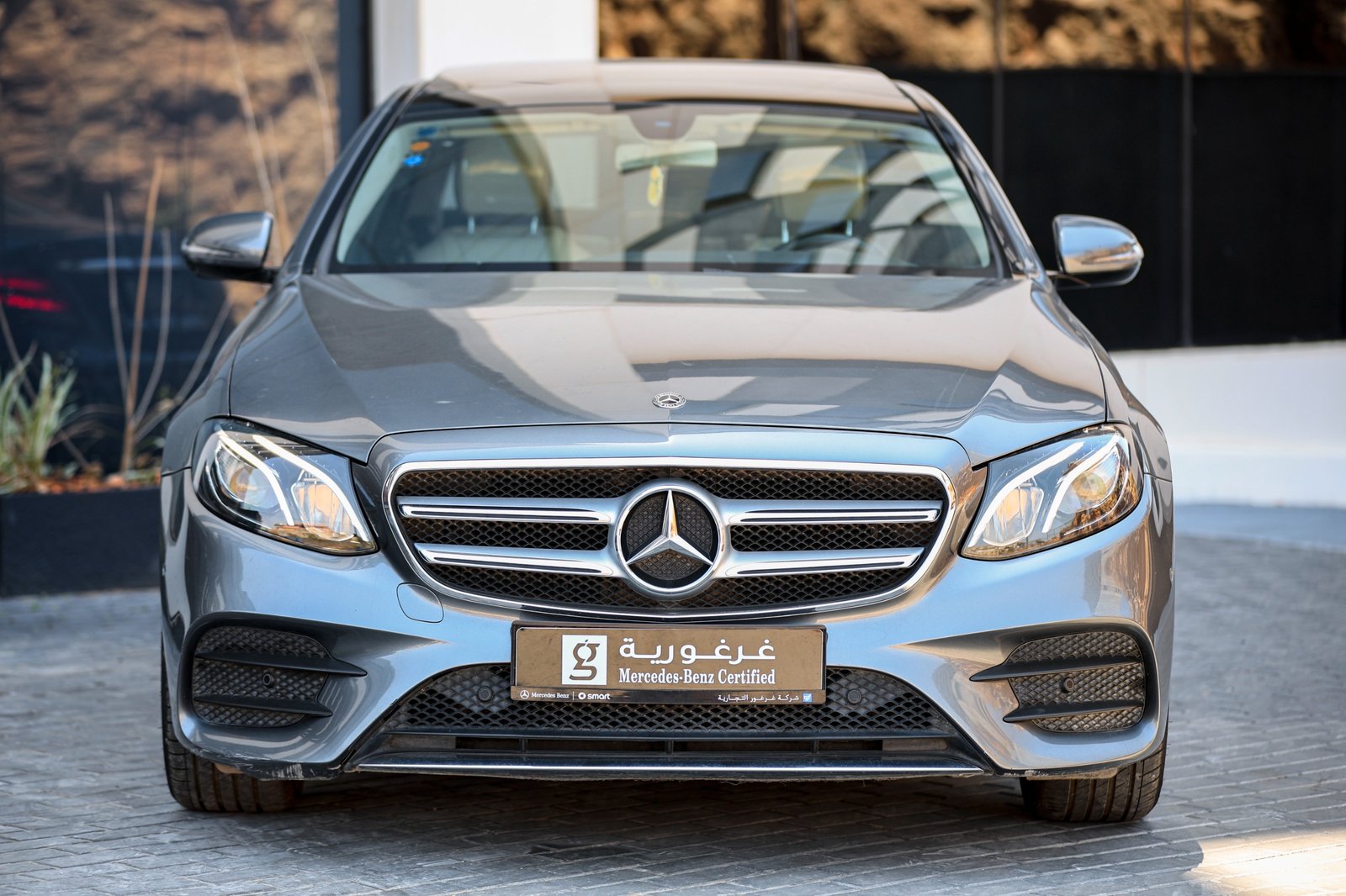 
								Mercedes E300 full									