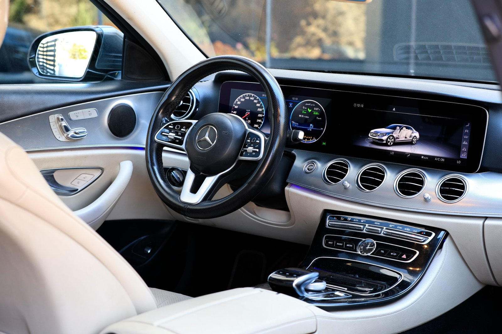 
								Mercedes E300 full									
