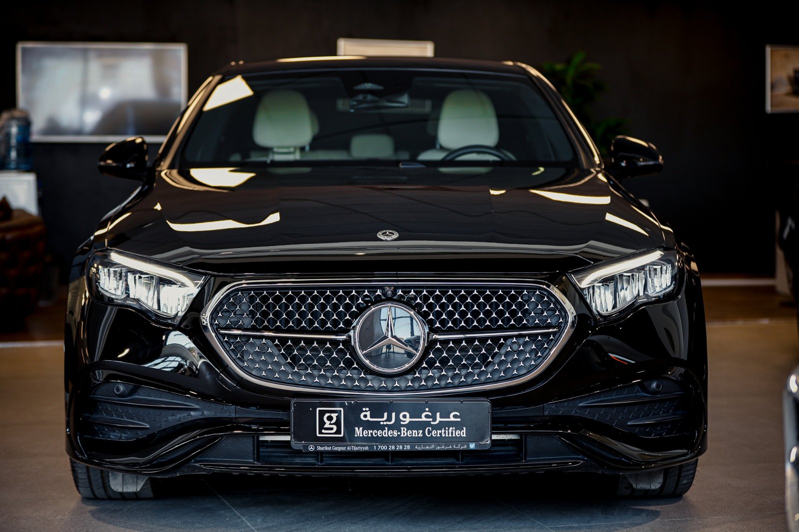 
								Mercedes E300 eAMG full									