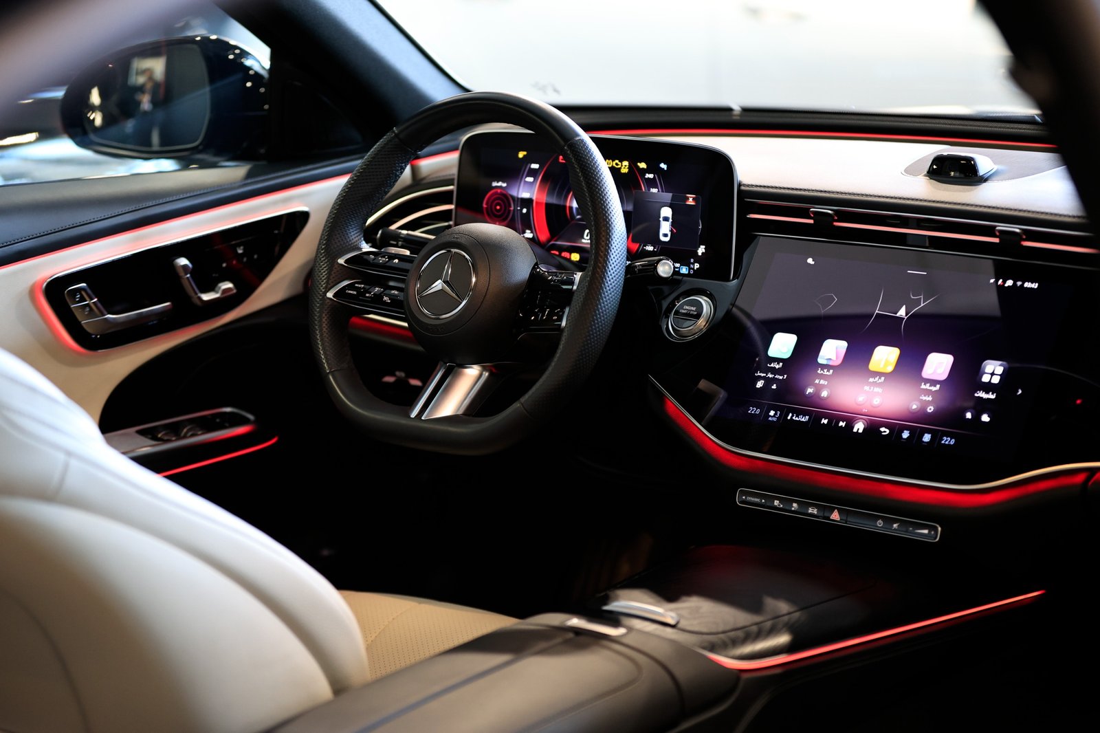 
								Mercedes E300 eAMG full									