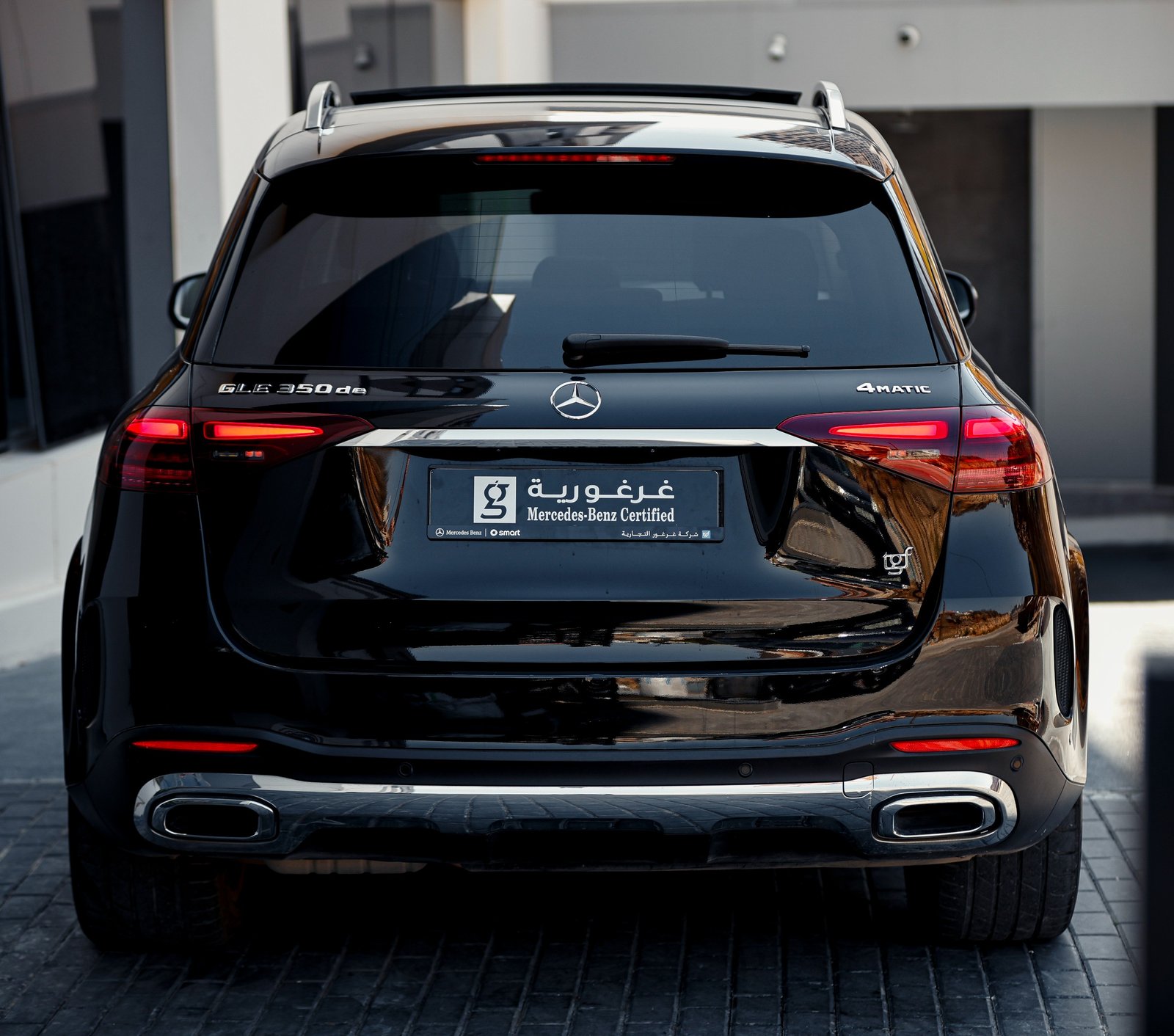 
								Mercedes GLE 350 de 4MATIC full									