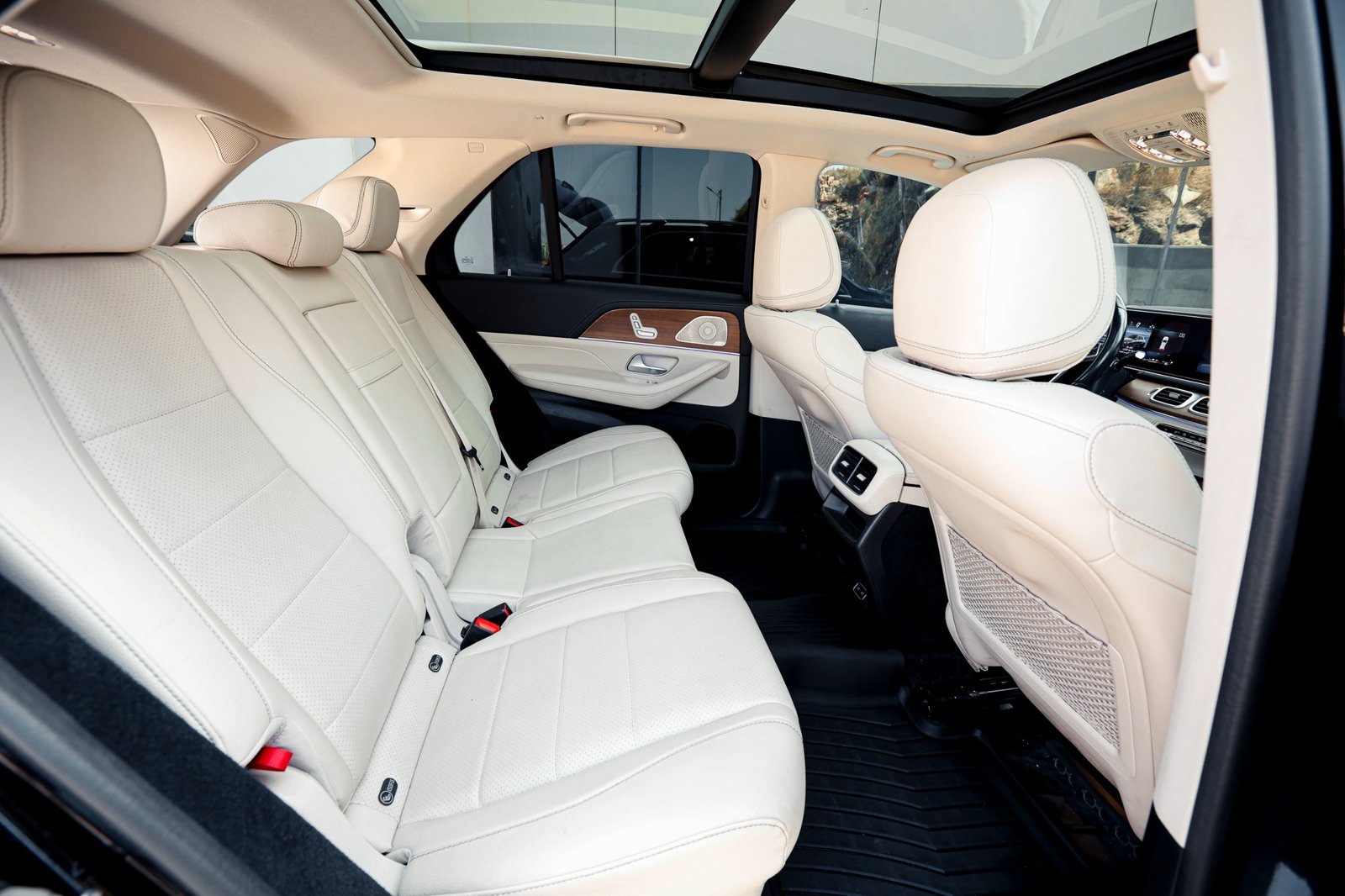 
								Mercedes GLE 350 de 4MATIC full									