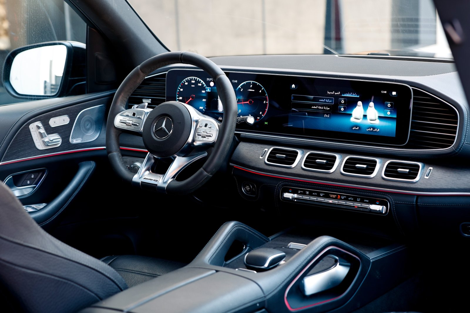 
								Mercedes GLS 350 d 4MATIC AMG full									