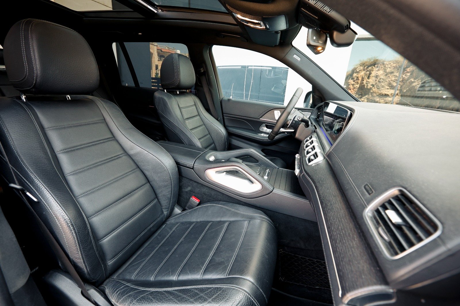 
								Mercedes GLS 350 d 4MATIC AMG full									