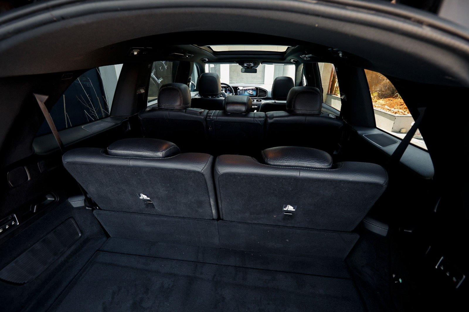 
								Mercedes GLS 350 d 4MATIC AMG full									