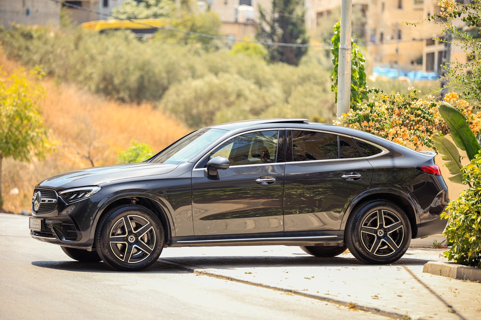 
								Mercedes GLC 200 Coupé AMG full									