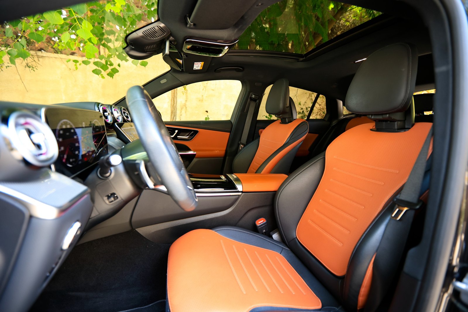 
								Mercedes GLC 200 Coupé AMG full									